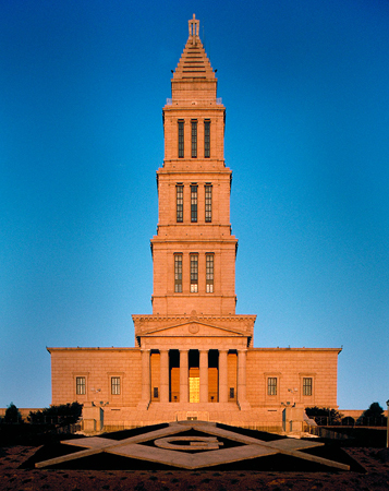 gwmasonicmemorial.jpg